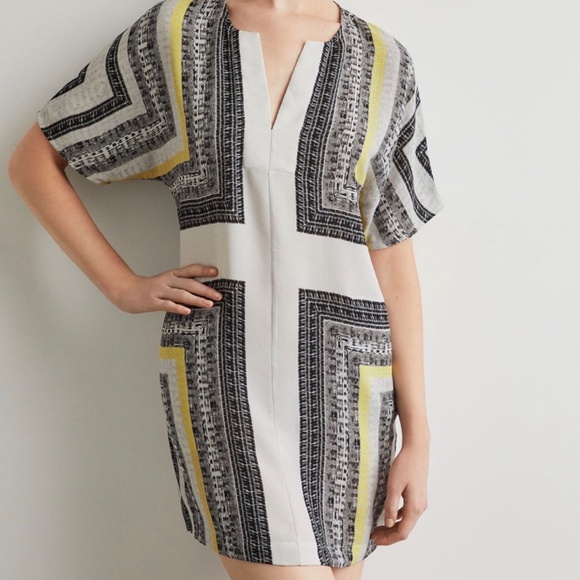 BCBG Black Combo Batik Shift Mini Dress Size Lg - Picture 1 of 5